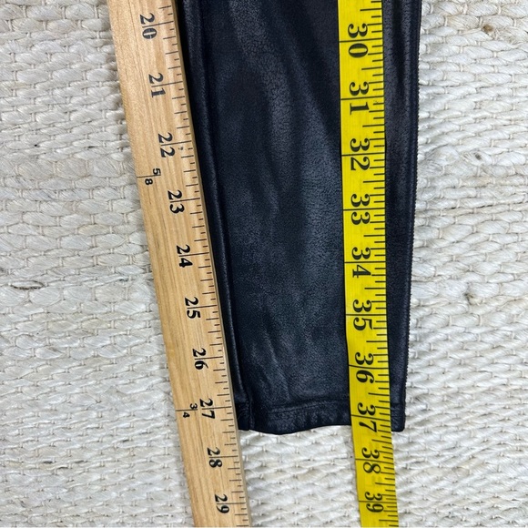 SPANX Leggings Sz M Faux Leather Black - Picture 13 of 17